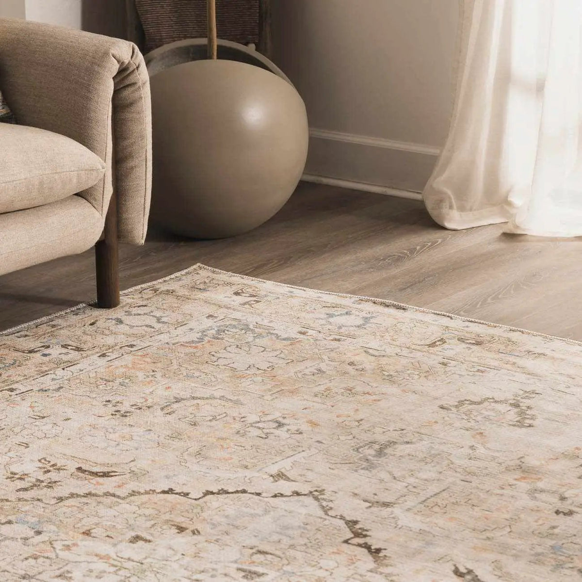 Standon Vintage Flat Pile Washable Rug, installed in a room 2