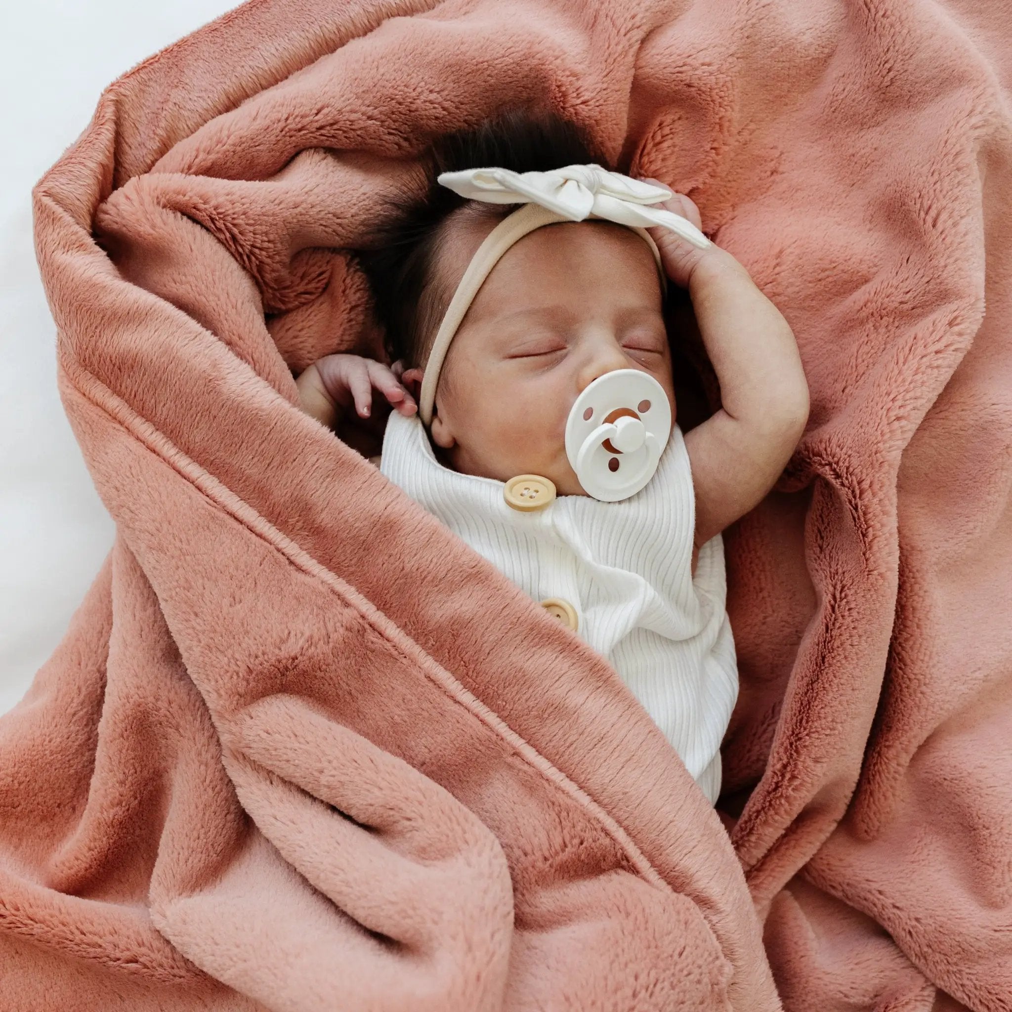 Lush Receiving Blanket 30x40 Inch by Saranoni by HouseOfZazla
