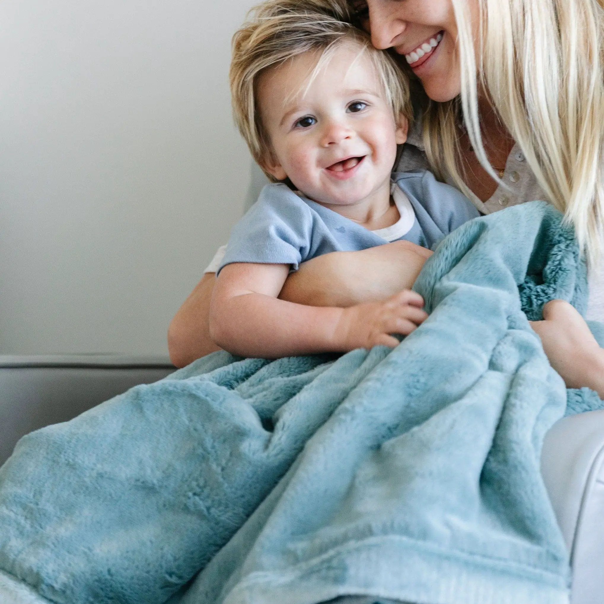Lush Receiving Blanket 30x40 Inch by Saranoni by HouseOfZazla