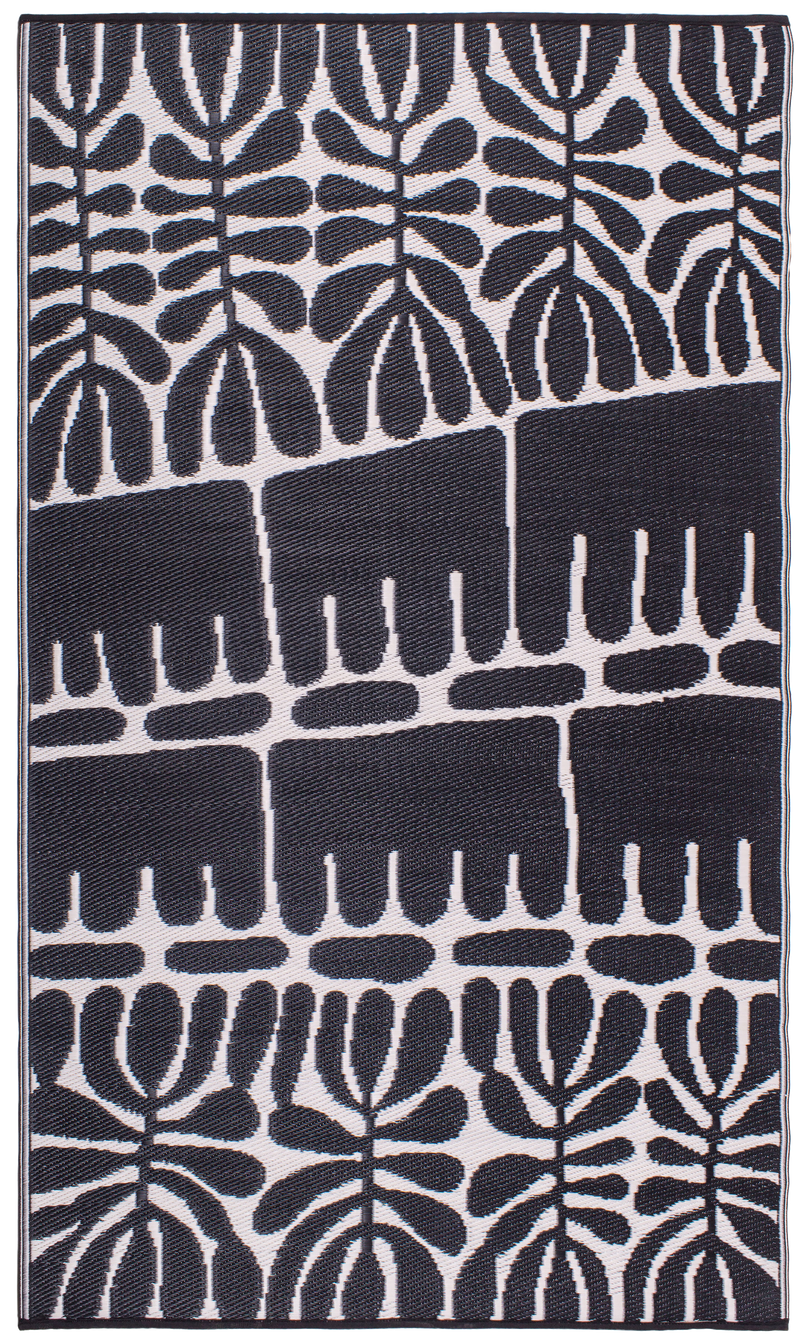 Serowe - Black & White Outdoor Rug for Patio by Fab Habitat