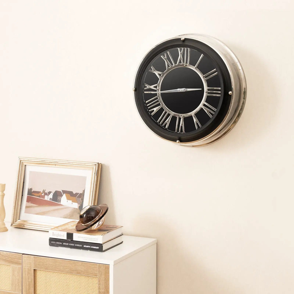 13.5/17.5 Inch Silent Wall Clock with Silver Frame, photo 2 of 9