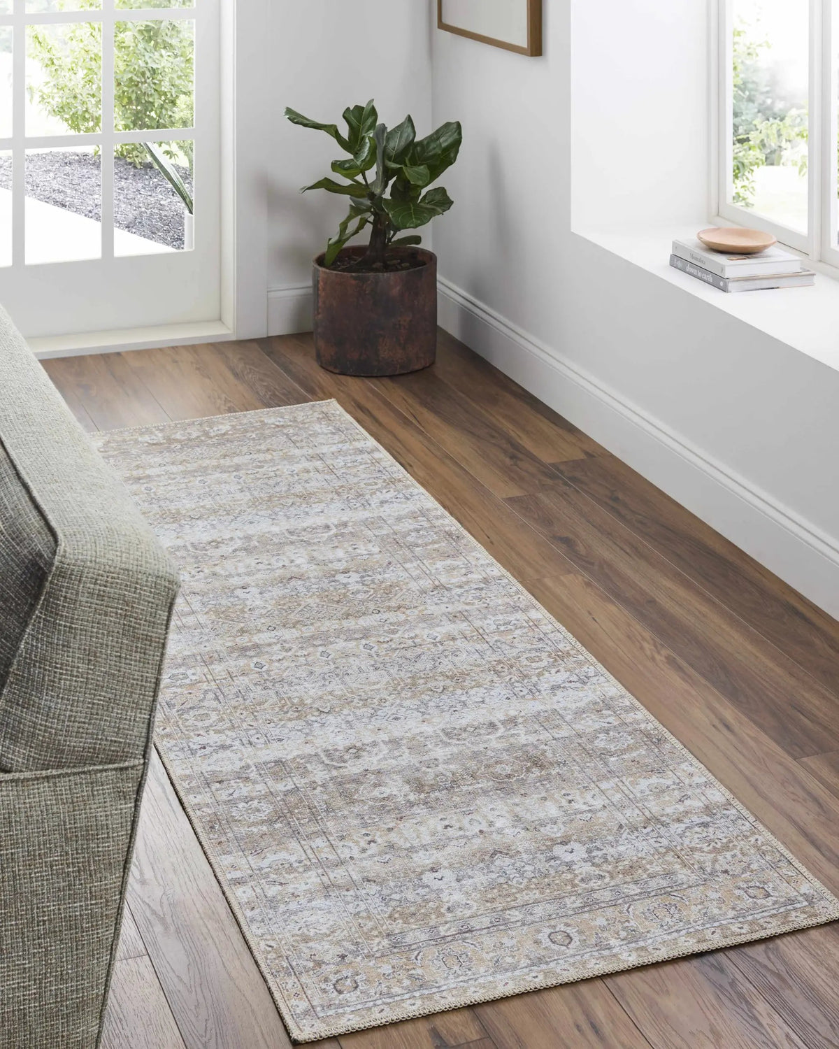 Tywin Vintage Flat Pile Washable Rug, installed in a room 2