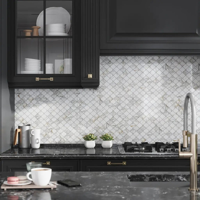 White Gray 10x11 Polished Arabesque Calacatta Gold Marble Mosaic Tile (5 pack, 3.75 sq ft/case) by Apollo Tile