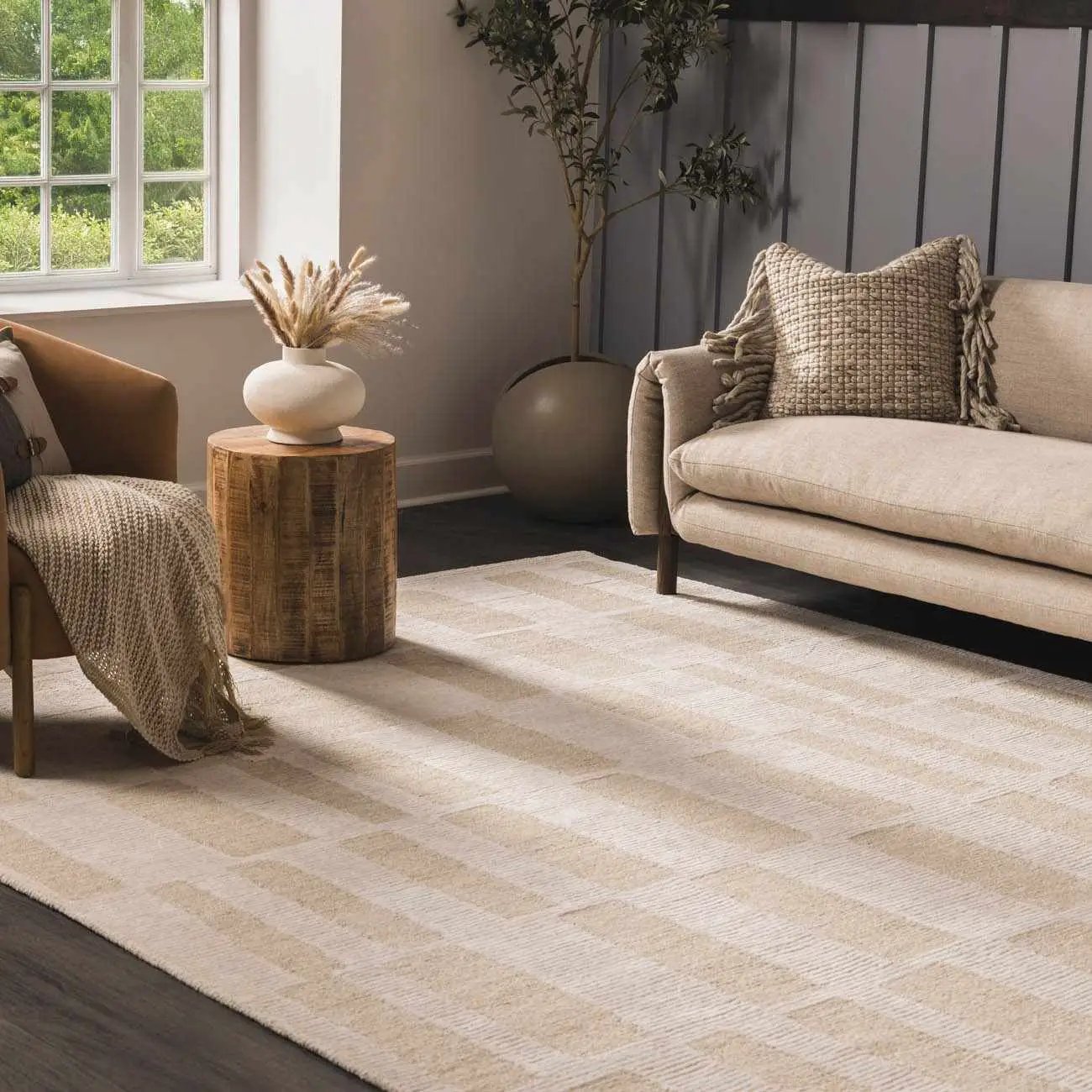 Teige Light Silver Area Rug by Boutique Rugs