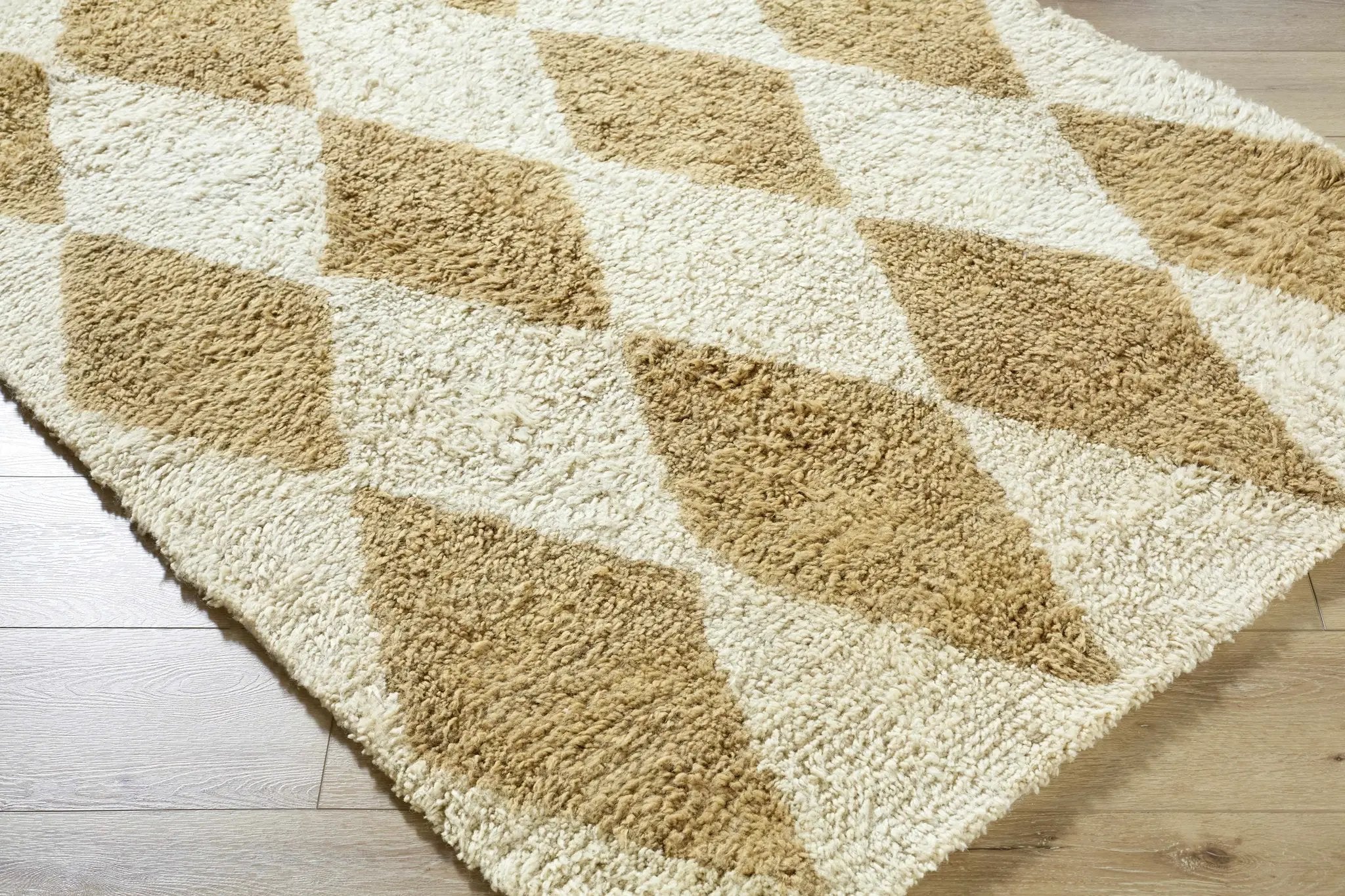 Tivka Diamond Checkered Wool Rug by Boutique Rugs