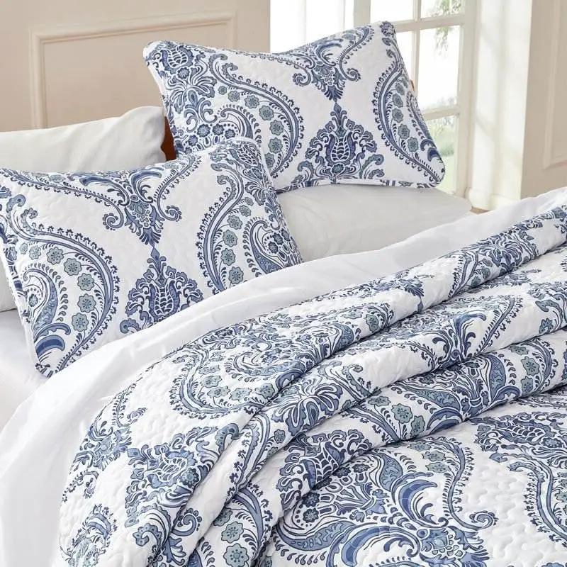 Twin Size Soft Microfiber Reversible Blue/White Baroque Floral Design Quilt Set by HomePacific
