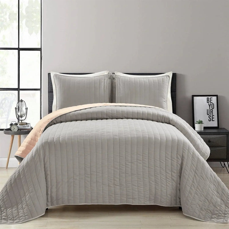 Twin/Twin XL Soft Reversible Lightweight Quilt Set in Rose Blush Pink and Grey by HomePacific