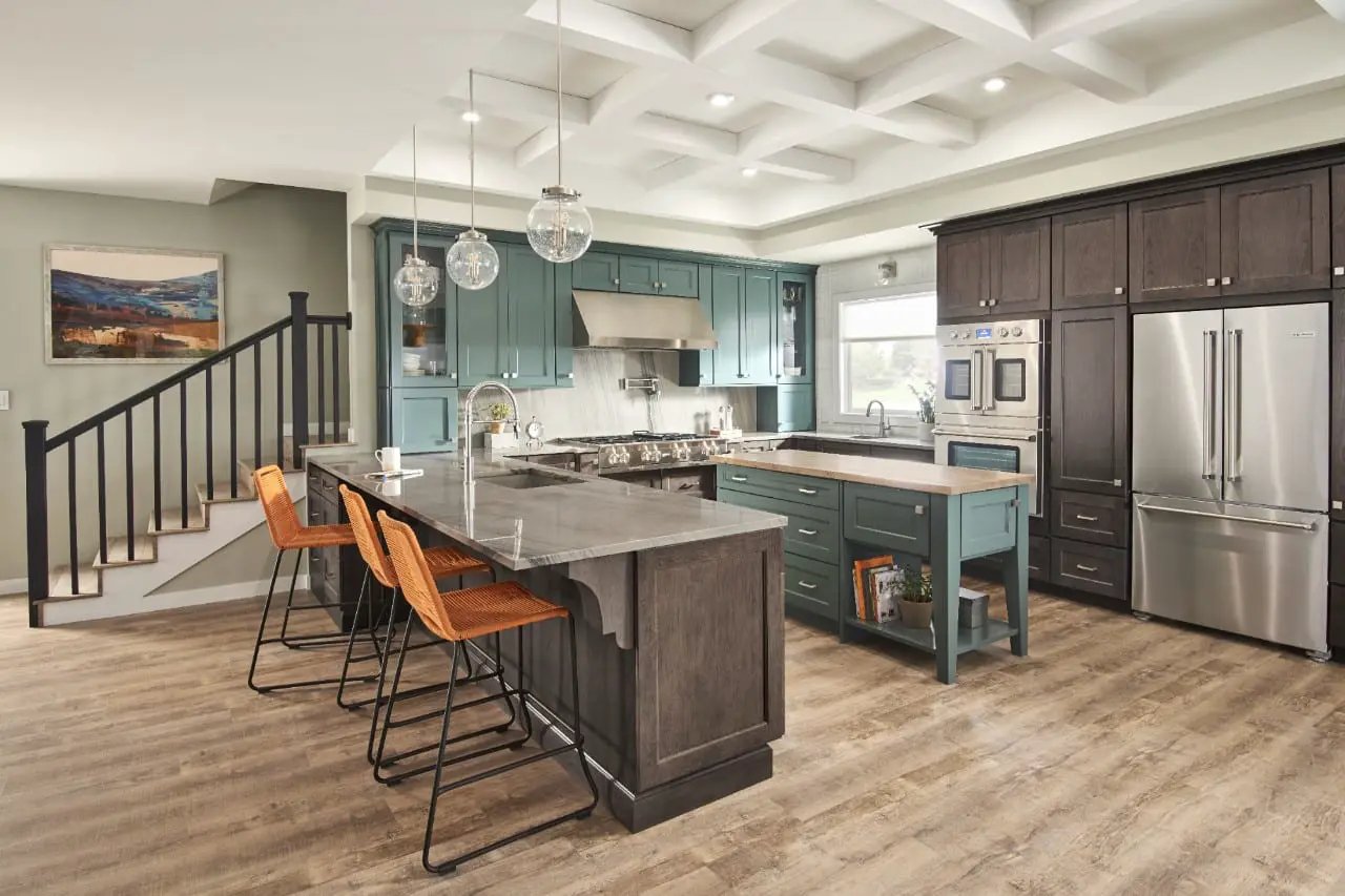 Cyrus Ryder Semi Gloss Flush Stair Nose Wood Look Lvt Moldings 2.75x0.75 in a finished room