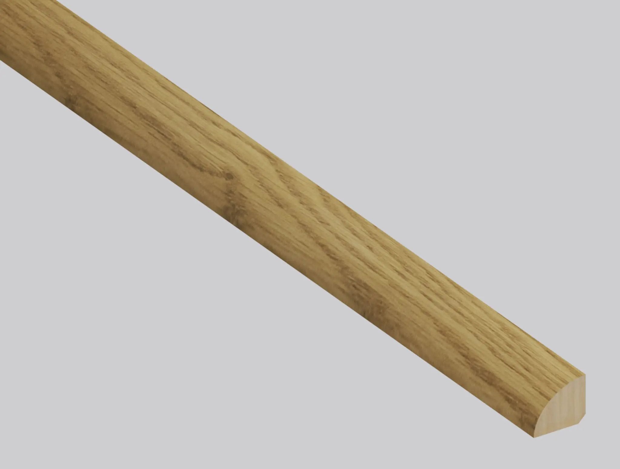 Woodhills Aura Gold Oak Wood Semi Gloss Quarter Round Look Moldings 0.64x0.75 close up