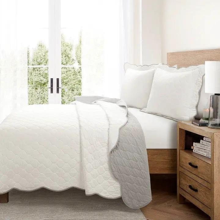 Full/Queen White Grey Scalloped Edge Reversible Thin Light Quilt Set by HomePacific