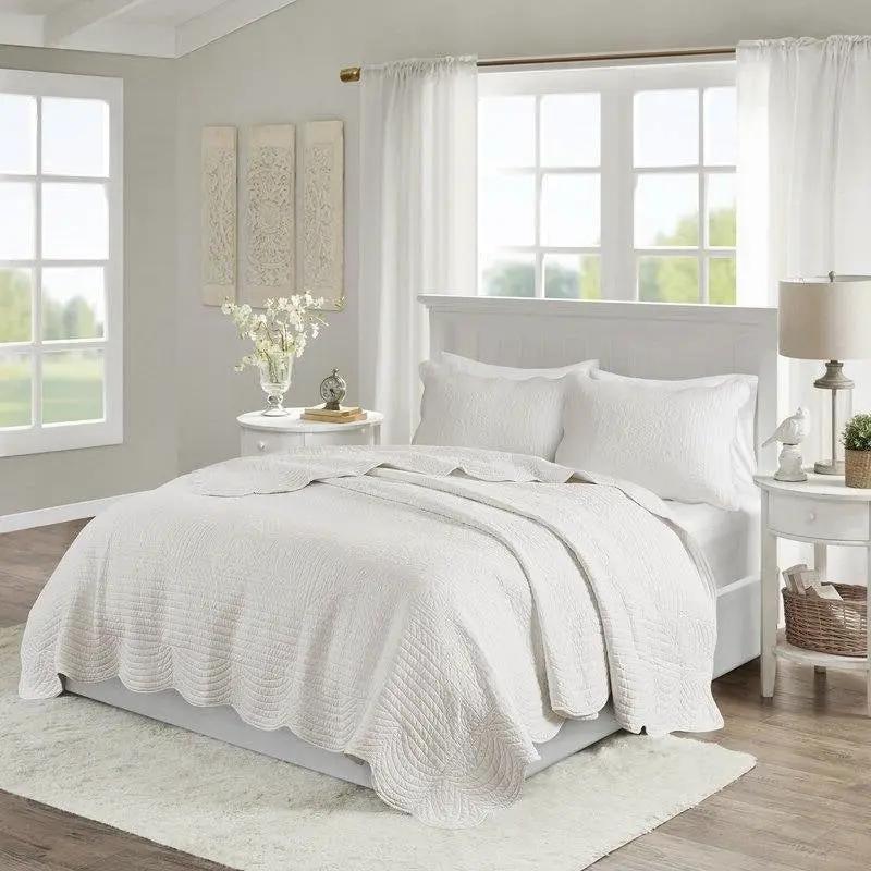 King Size 3 Piece Reversible Scalloped Edges Microfiber Quilt Set in White by HomePacific