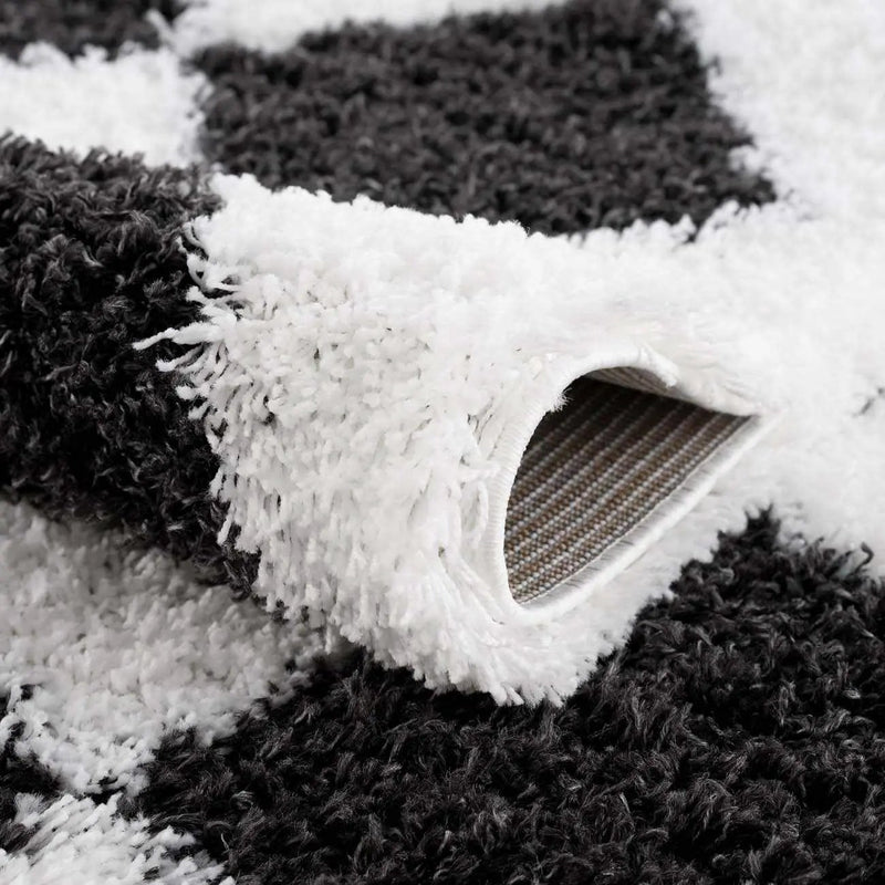 Zahur Black & White Diamond Area Rug - Clearance by Boutique Rugs