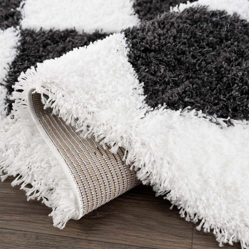 Zahur Black & White Diamond Area Rug - Clearance by Boutique Rugs
