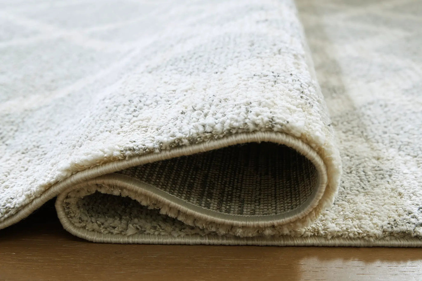 Unawick - Rug by Unique Piece Furniture