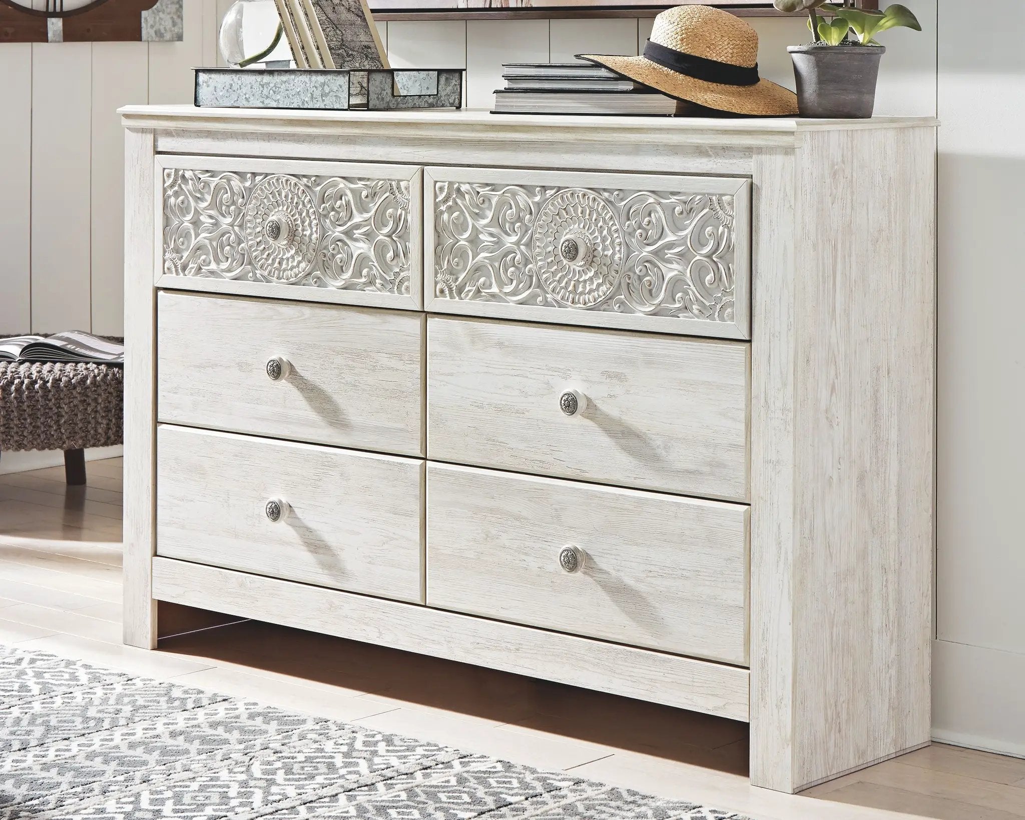 Paxberry - Six Drawer Dresser - Medallion Drawer Pulls - Whitewash by Unique Piece Furniture