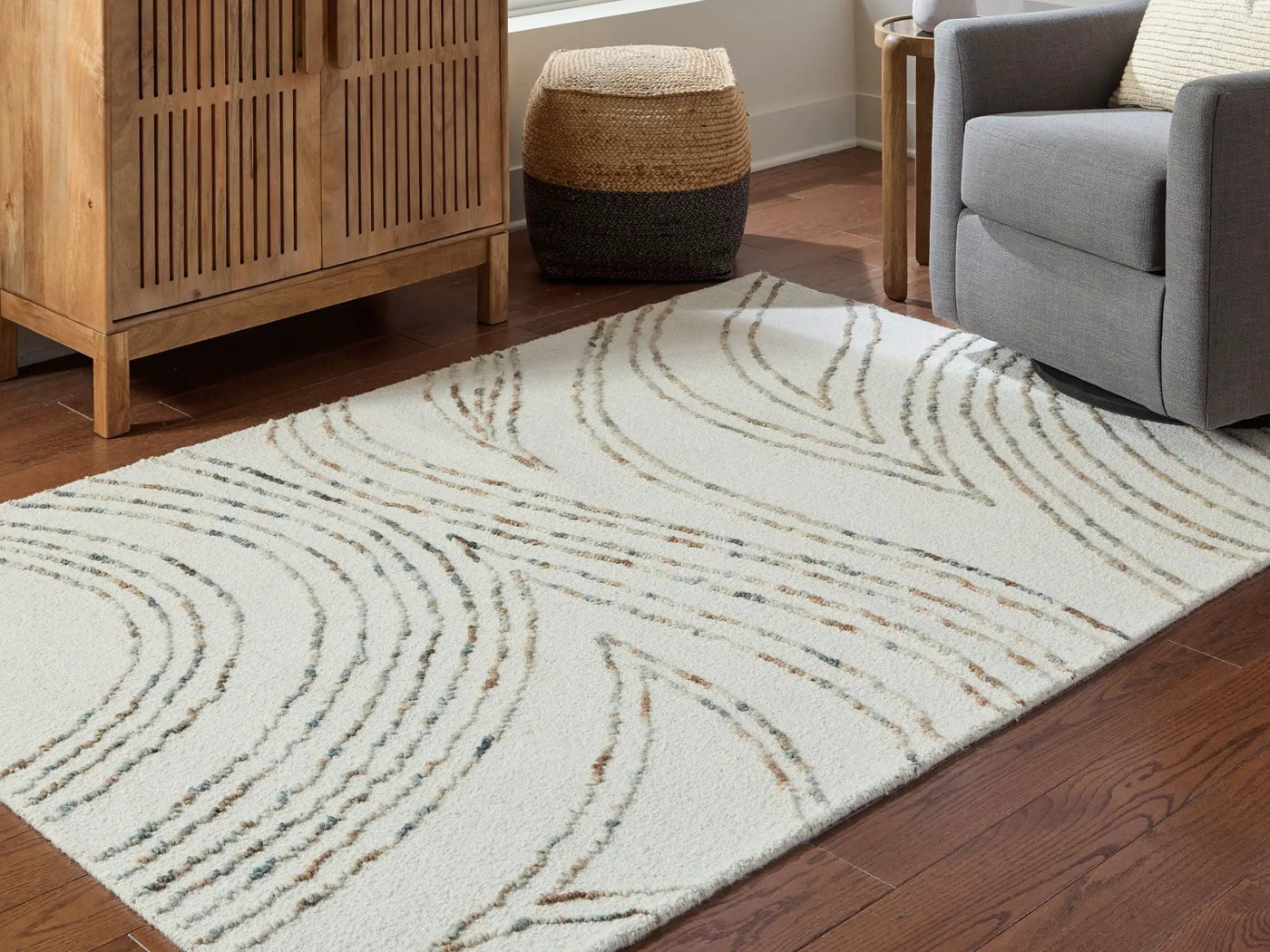 Deenbury - Rug by Unique Piece Furniture