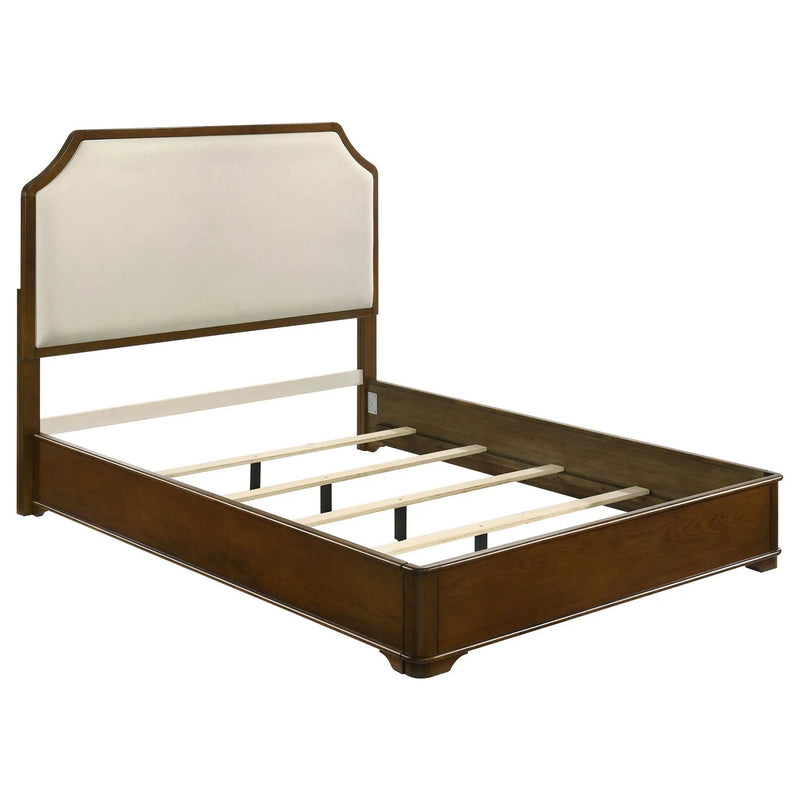 Garland 5-piece Queen Bedroom Set Brown Cherry by Unique Piece Furniture