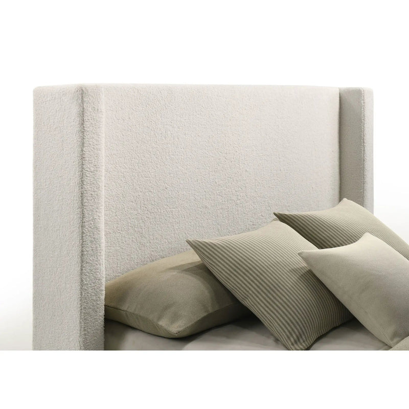 Froberg - Platform Bed With Wingback Headboard