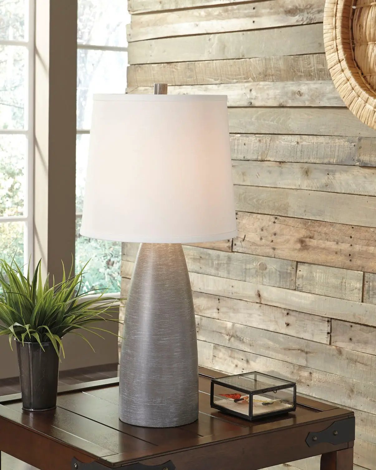 Shavontae - Table Lamp by Unique Piece Furniture
