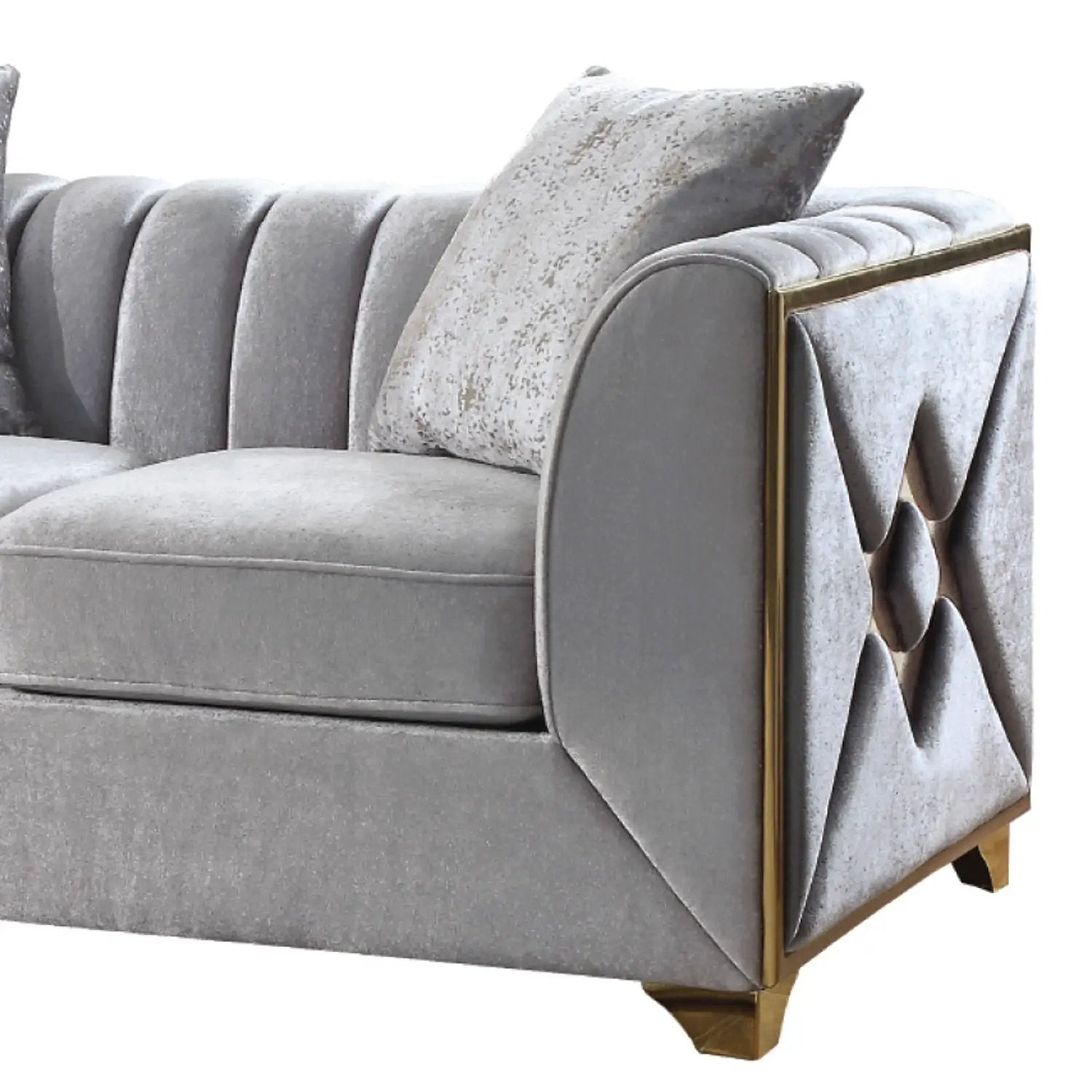 Velencia - Loveseat by HouseOfZazla