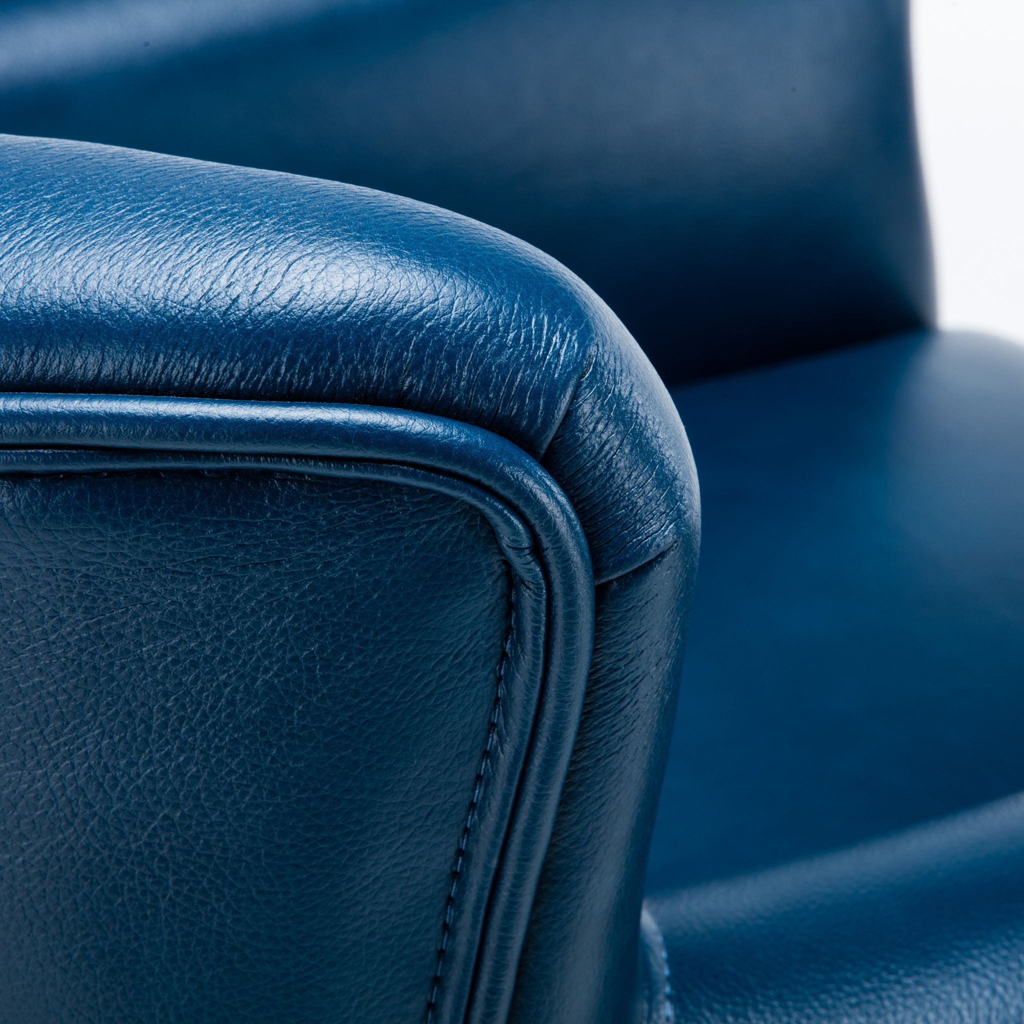 Hadley - Club Chair by HouseOfZazla