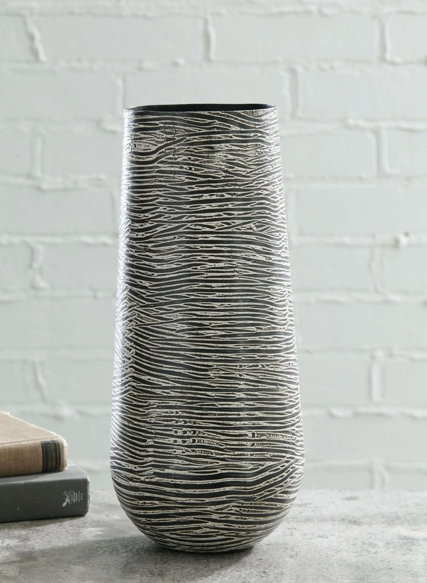 Fynn - Vase by Unique Piece Furniture