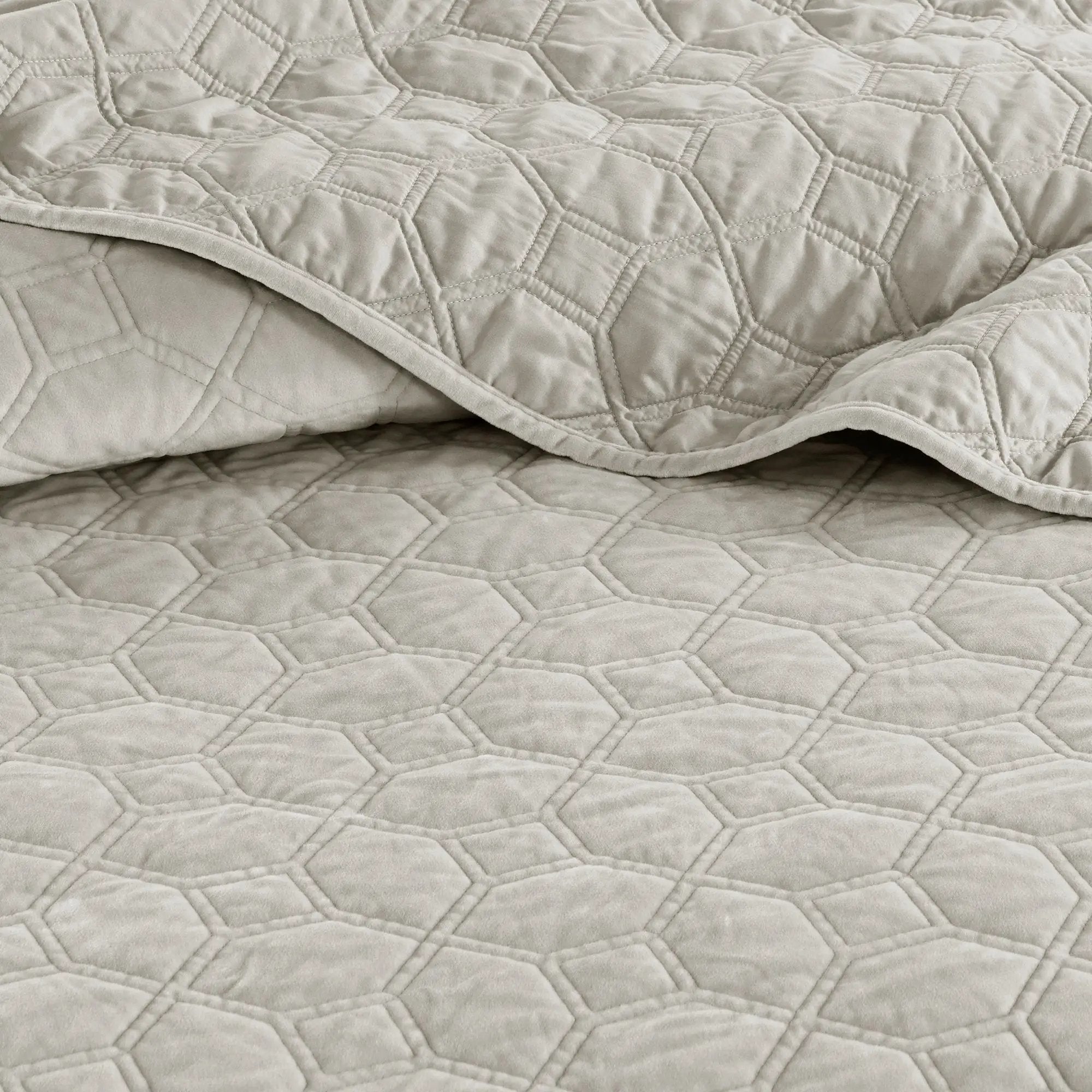 3 Piece Velvet Quilt Set Ivory King/Cal King by HouseOfZazla