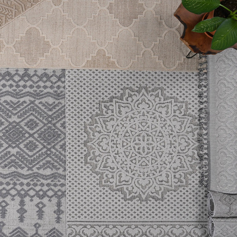 Guros Collection 7.9X10 Rug by HouseOfZazla