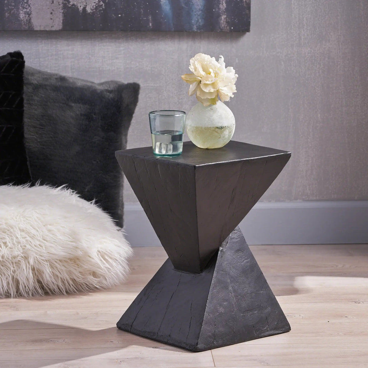 TESS Modern Side Table – Stylish End Table Compatible with Living Room, Bedroom, or Office by HouseOfZazla