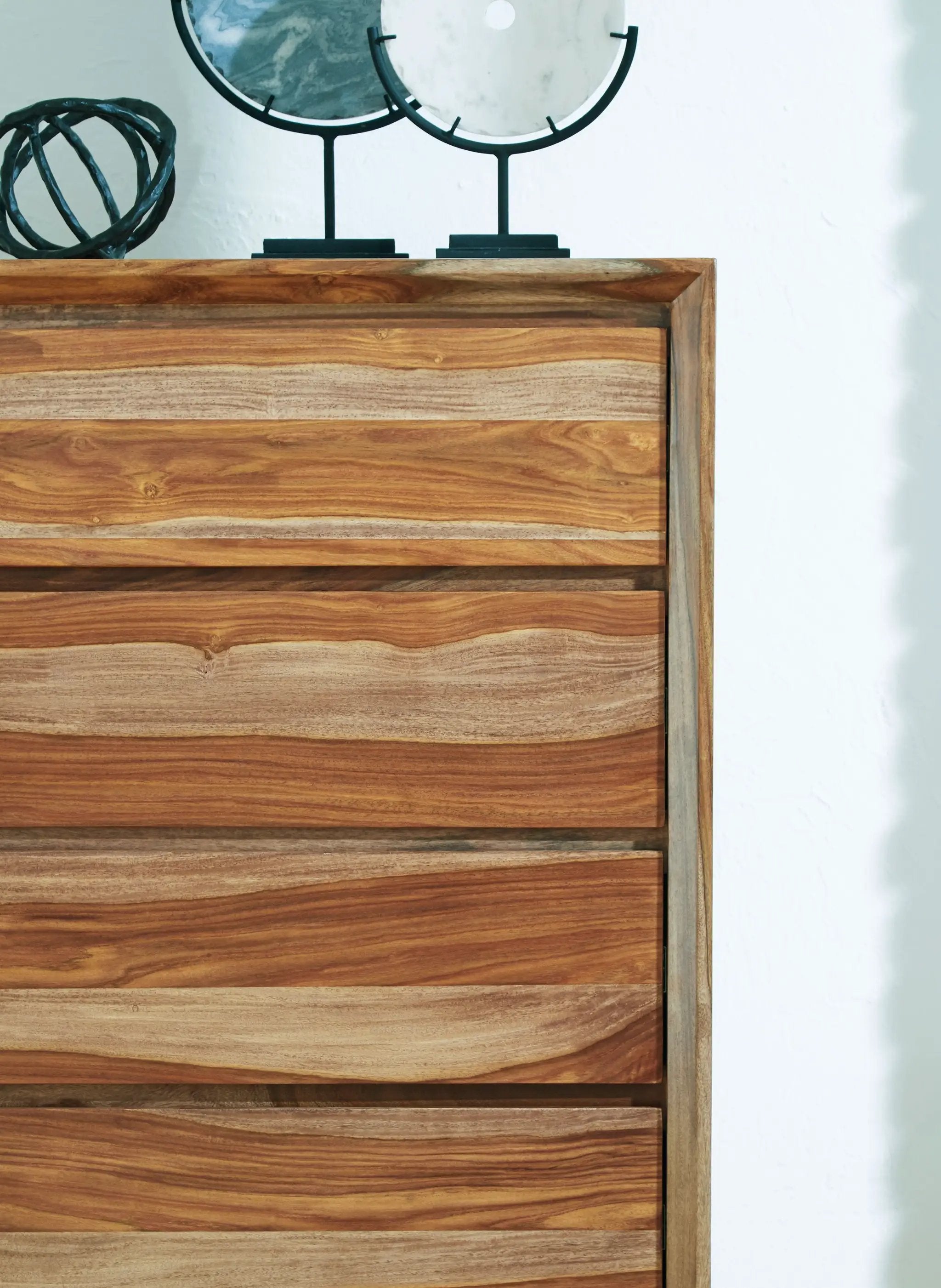 Dressonni - Five Drawer Chest - Brown by Unique Piece Furniture