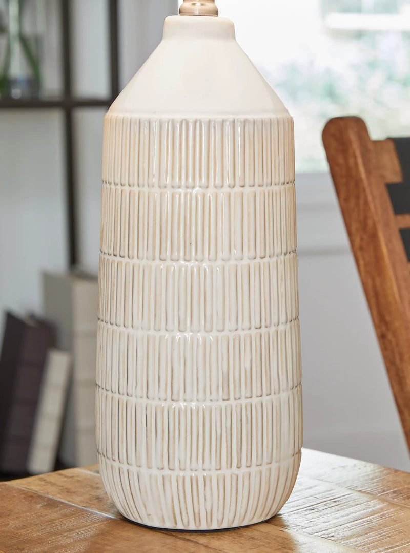 Willport - Ceramic Table Lamp (Set of 2) - Off White by Unique Piece Furniture