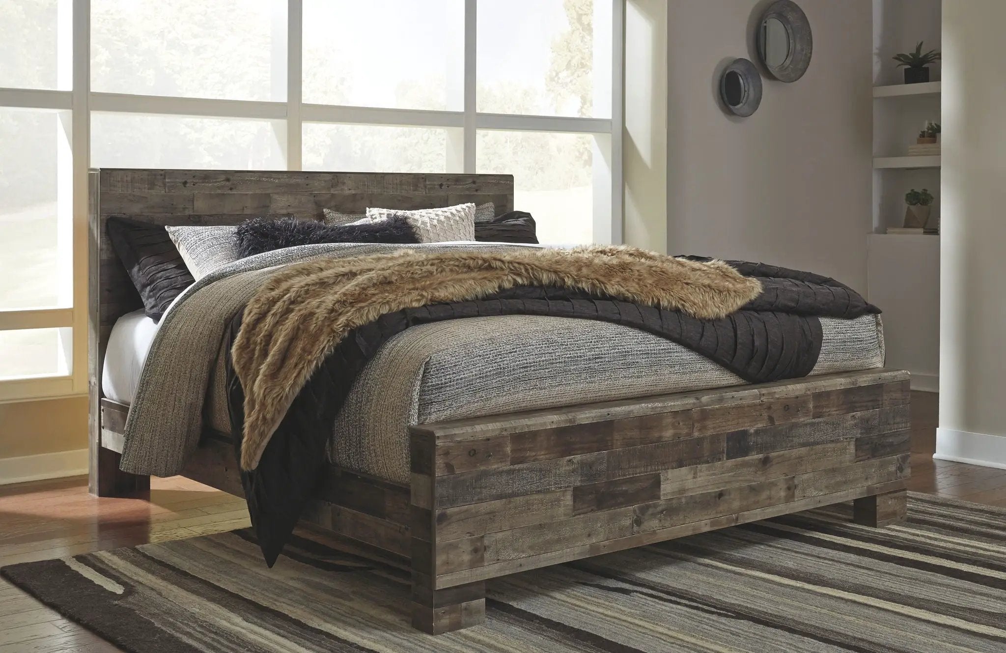 Derekson - Panel Bedroom Set by Unique Piece Furniture