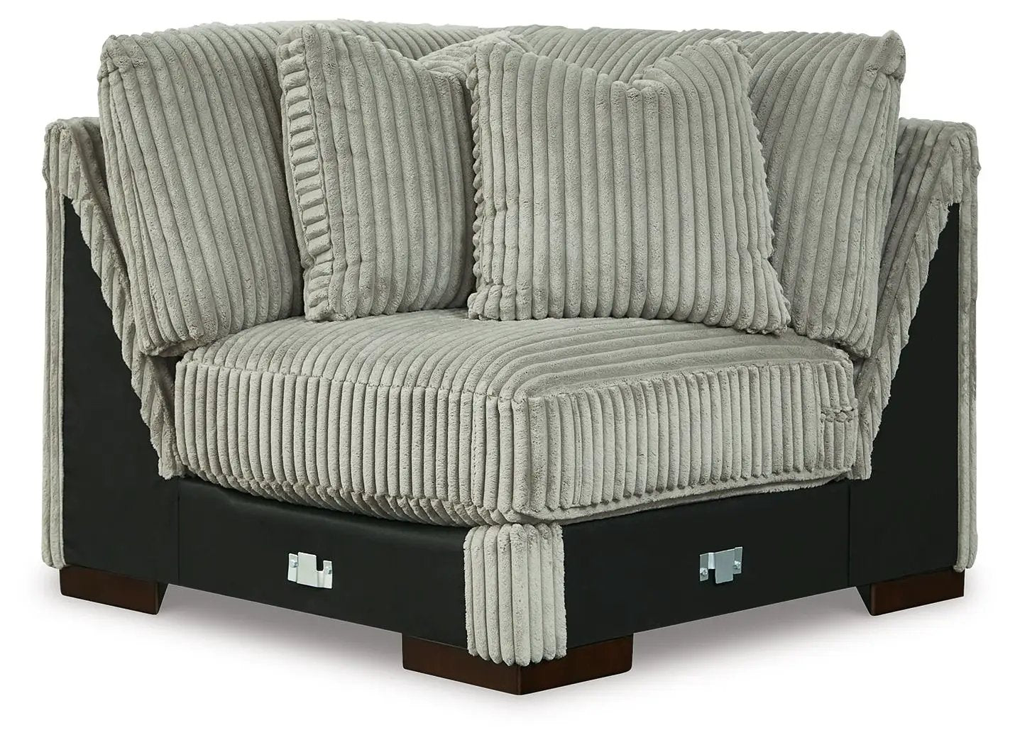 Lindyn - Sectional by Unique Piece Furniture