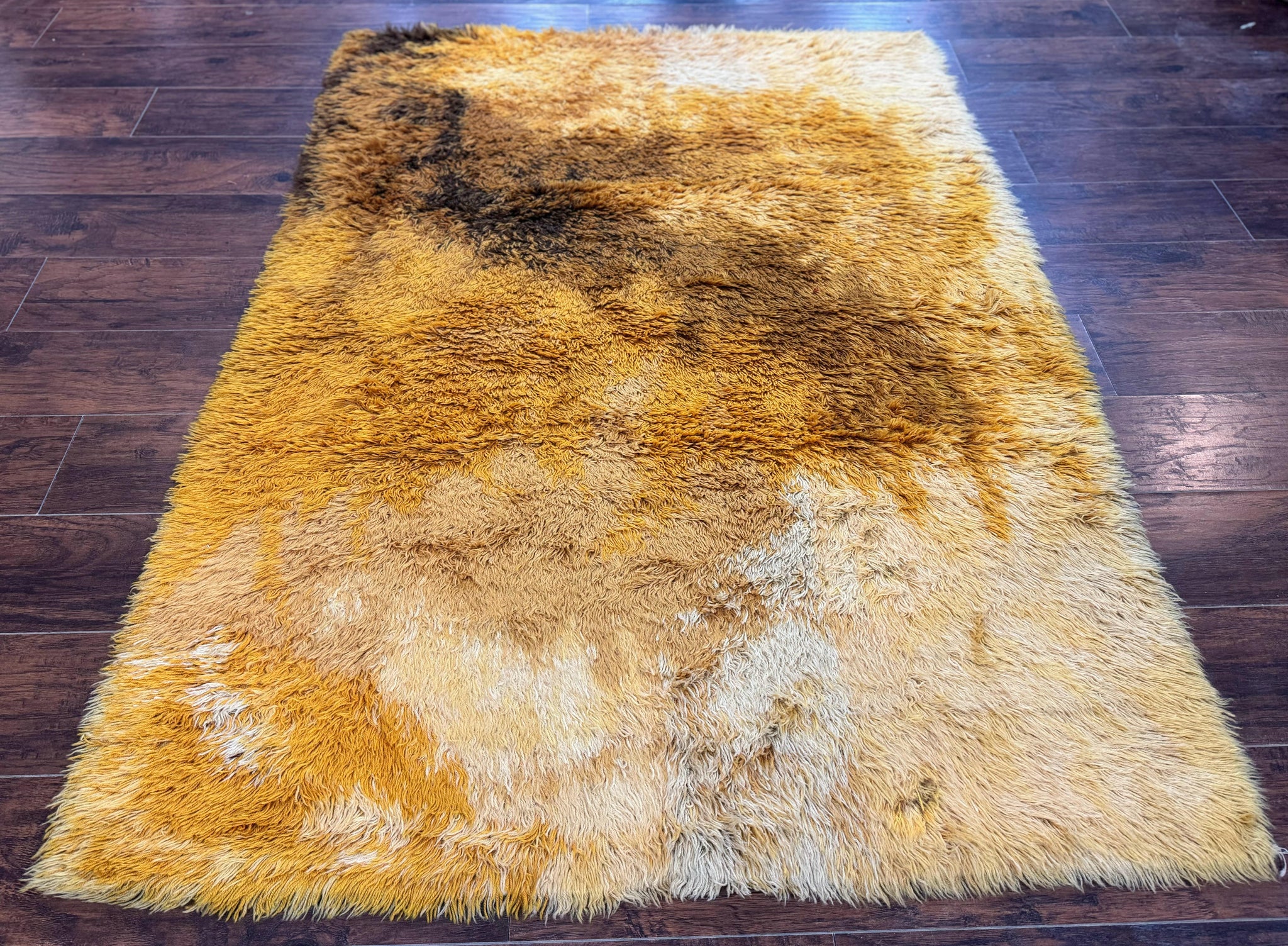 Rya Shag Rug 4.6 x 6, Shades of Yellow, Mid Century Vintage Carpet by Jewel Rugs