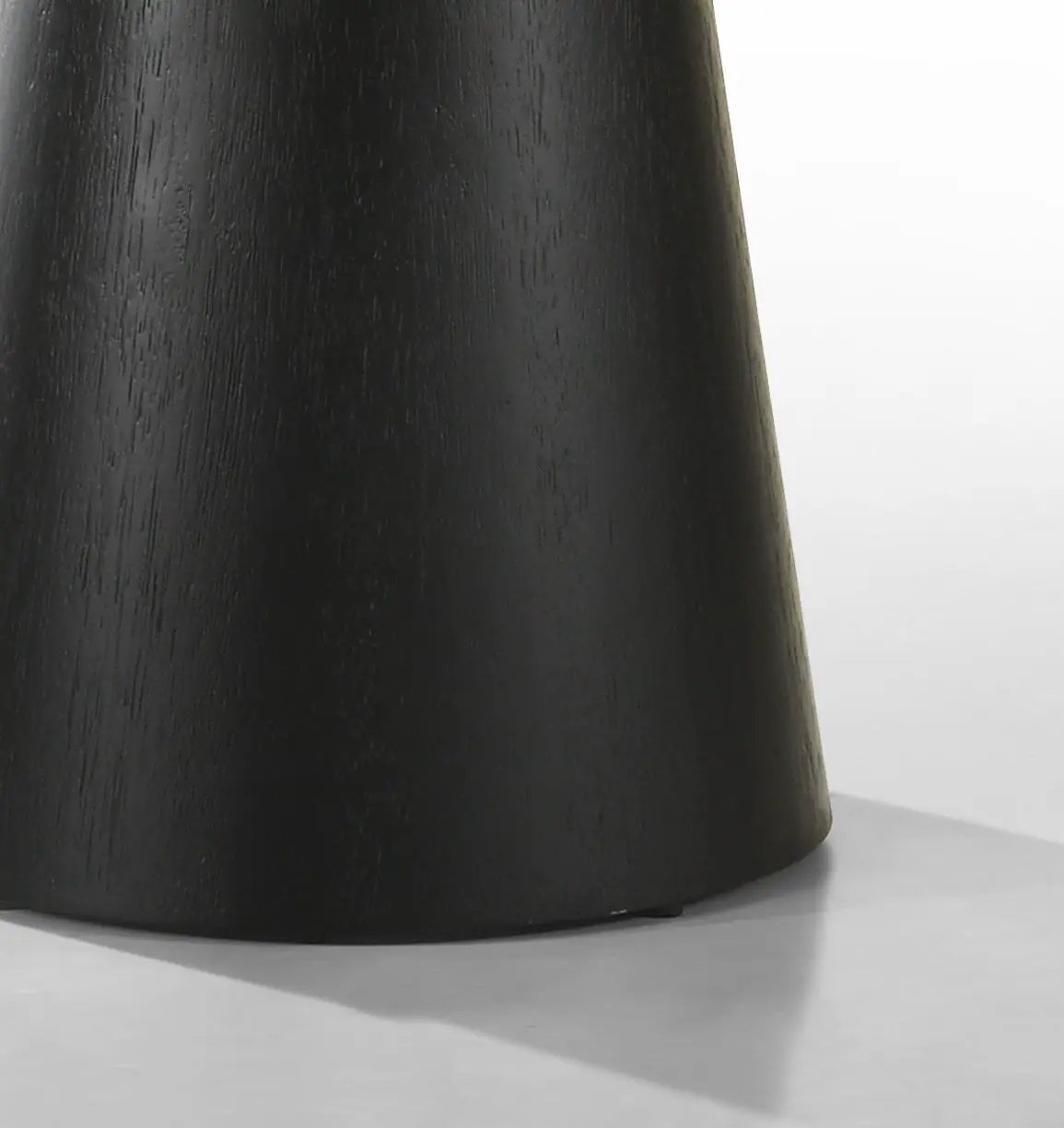 Jasper - Round Table by Unique Piece Furniture