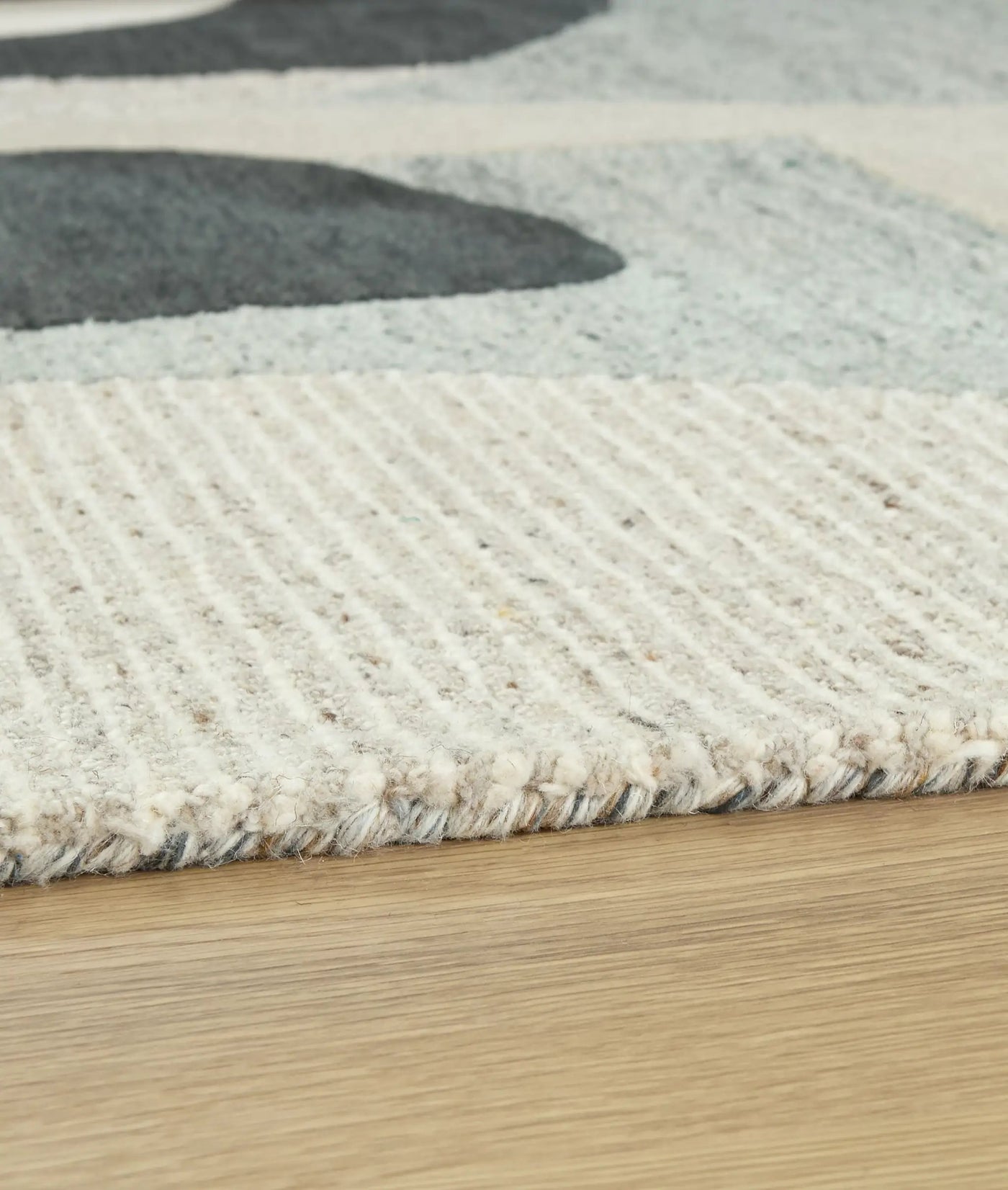 Edrickhill - Rug by Unique Piece Furniture