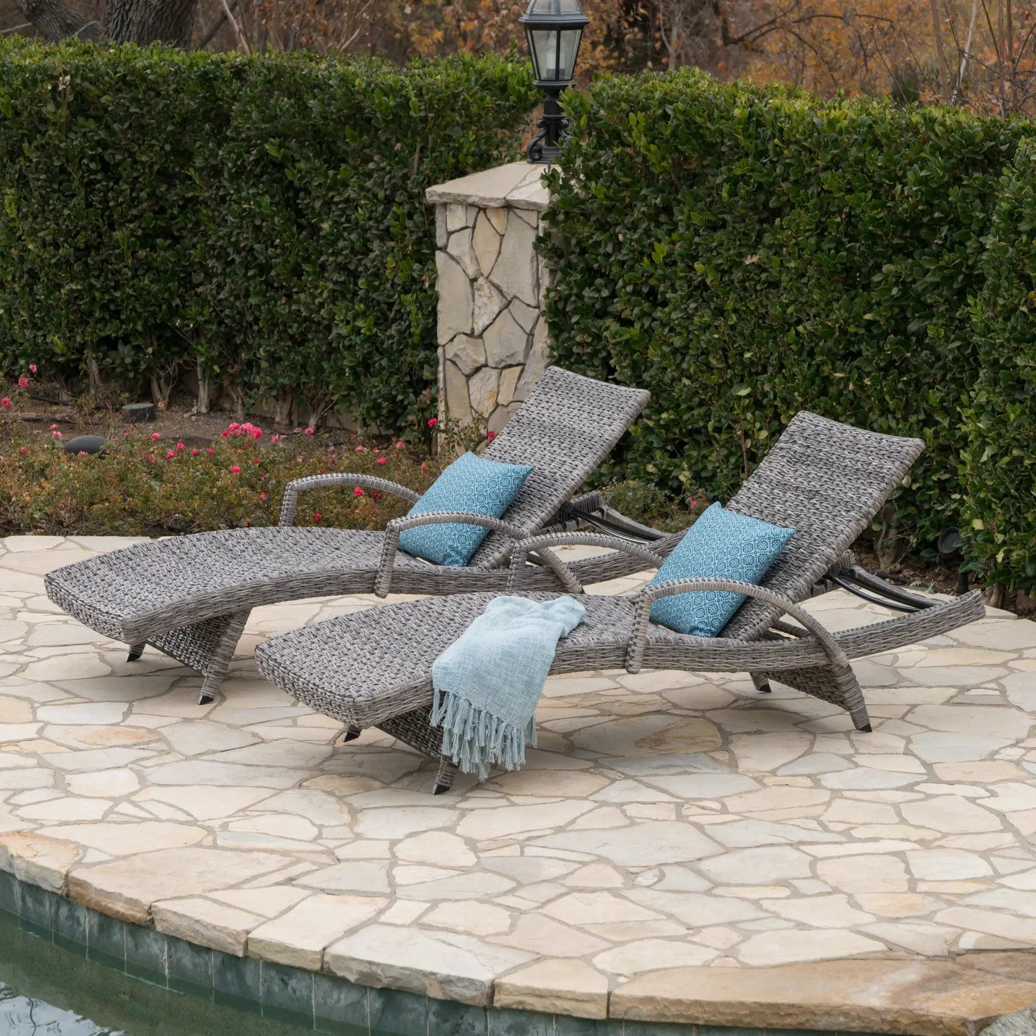 Crete Wicker Chaise Lounge by HouseOfZazla
