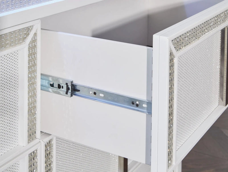 Chalanna - Dresser - White by Unique Piece Furniture