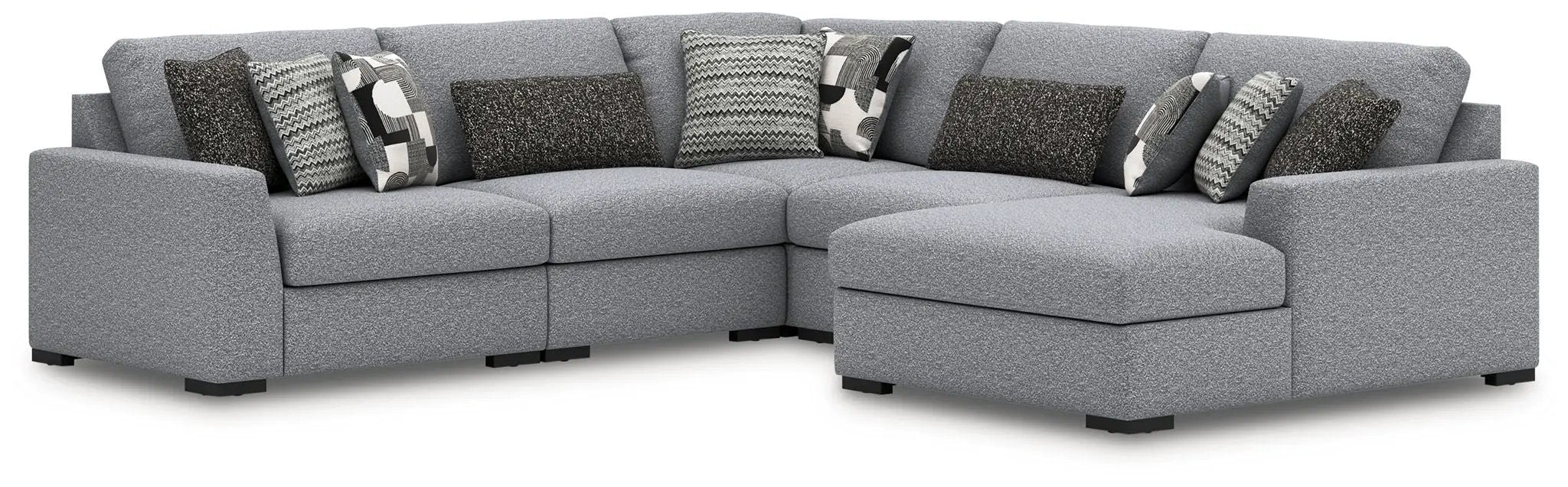 Bealton - Sectional by Unique Piece Furniture