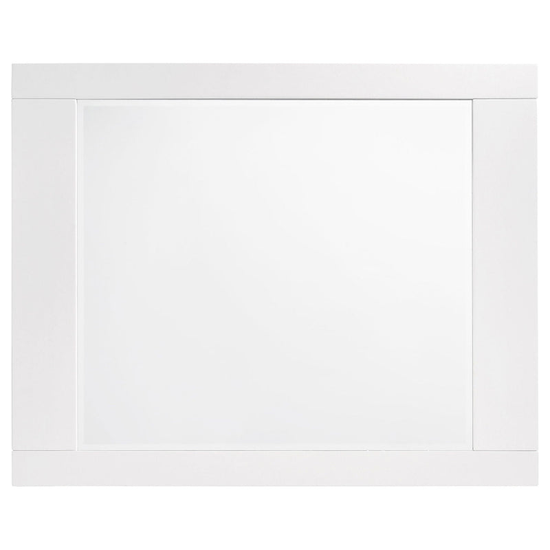 August - 6 Piece Queen Panel Bedroom Set With LED Lighting - White