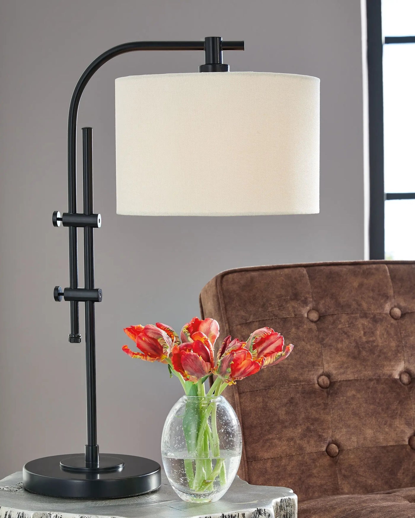Baronvale - Metal Accent Lamp by Unique Piece Furniture