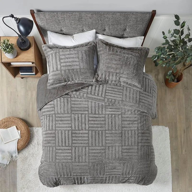 Full/Queen Fur Down Alternative Comforter Mini Set by HouseOfZazla