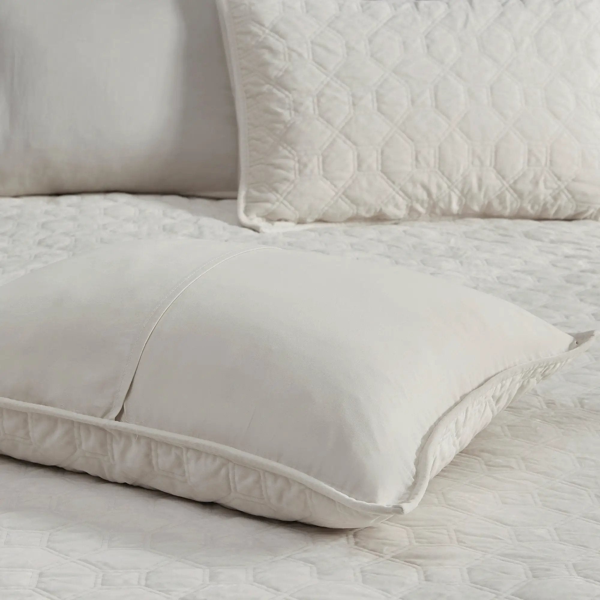 3 Piece Velvet Quilt Set Ivory King/Cal King by HouseOfZazla