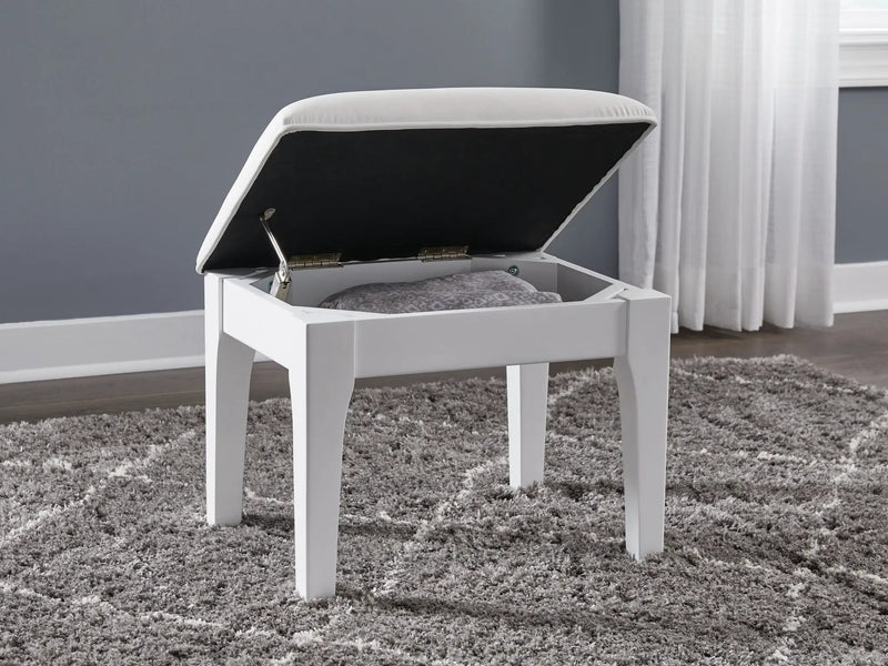 Chalanna - Vanity Stool - White by Unique Piece Furniture