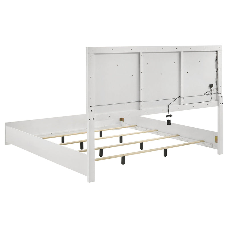 Ives 4-piece Eastern King Bedroom Set White High Gloss by Unique Piece Furniture