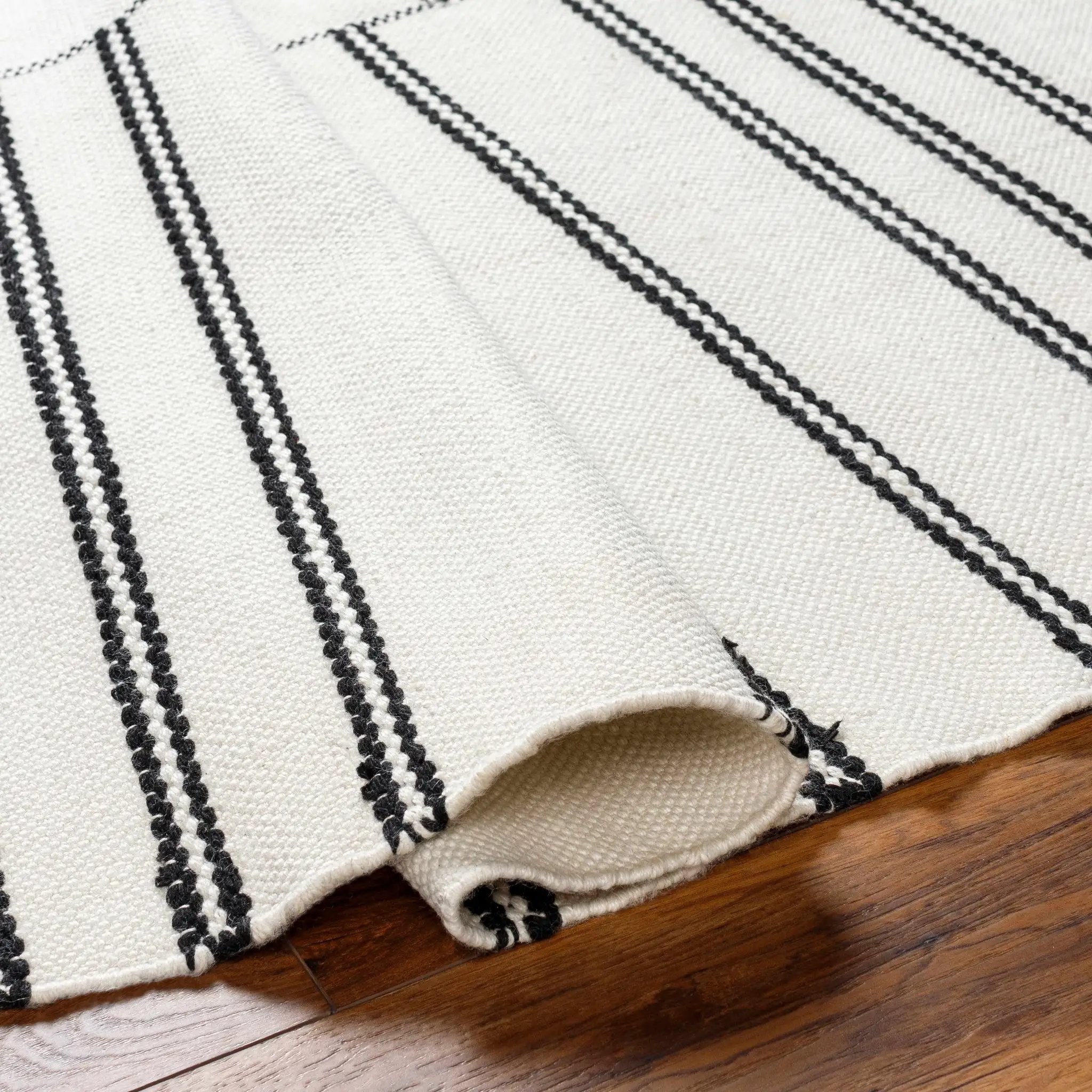 Akash Area Rug - Clearance by Boutique Rugs