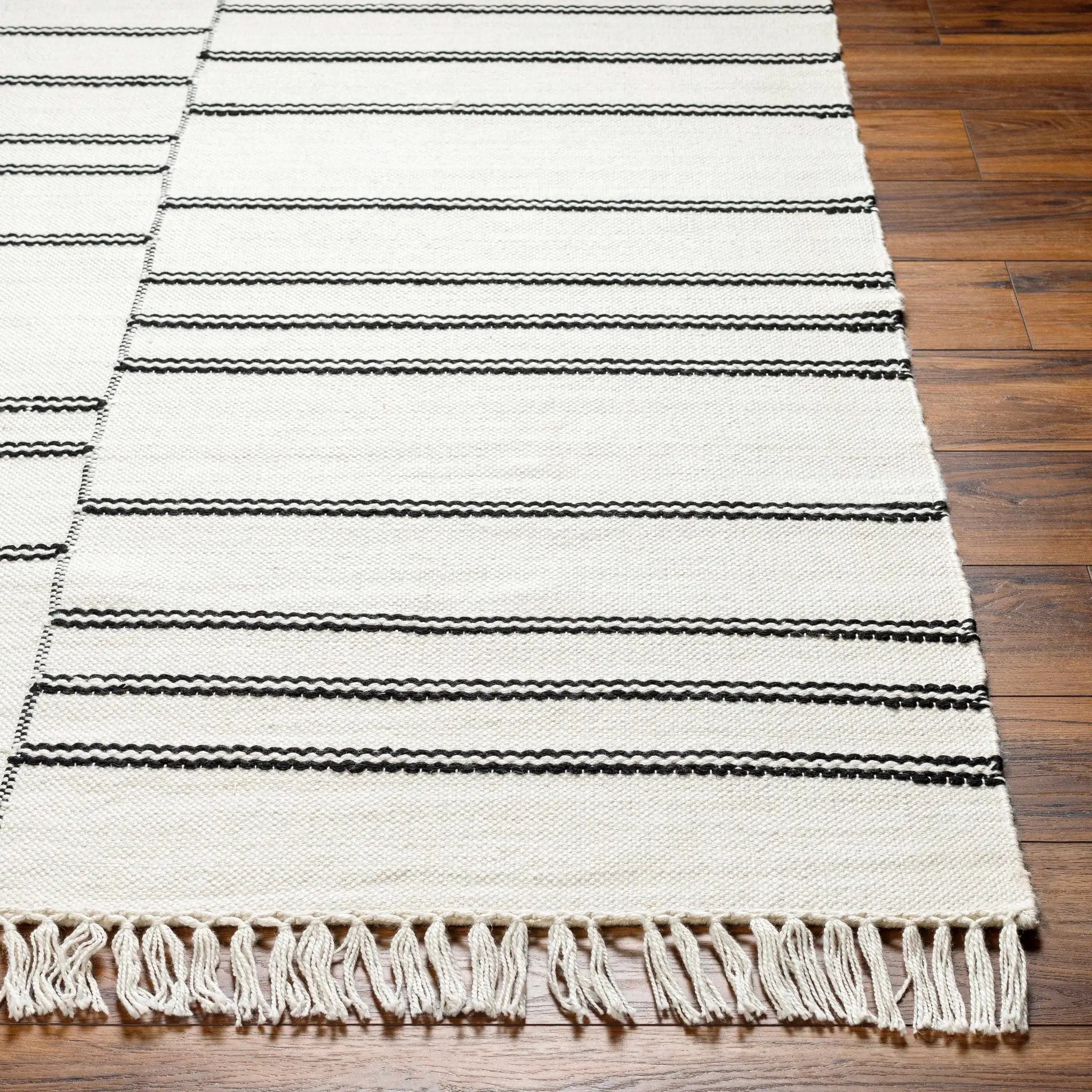 Akash Area Rug - Clearance by Boutique Rugs