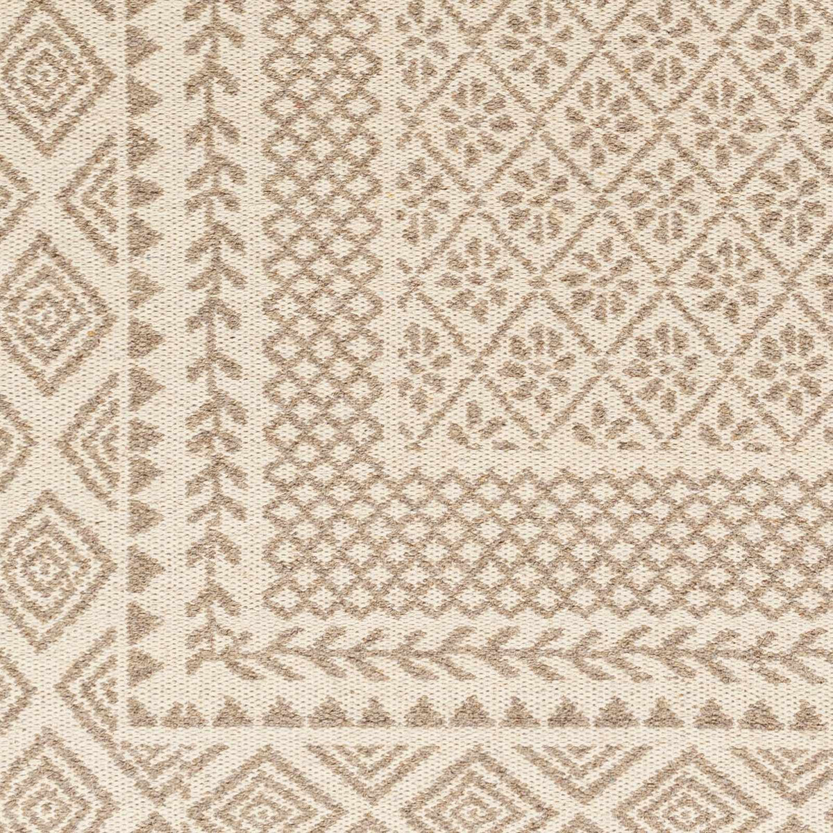 Albus Area Rug - Clearance, sample swatch
