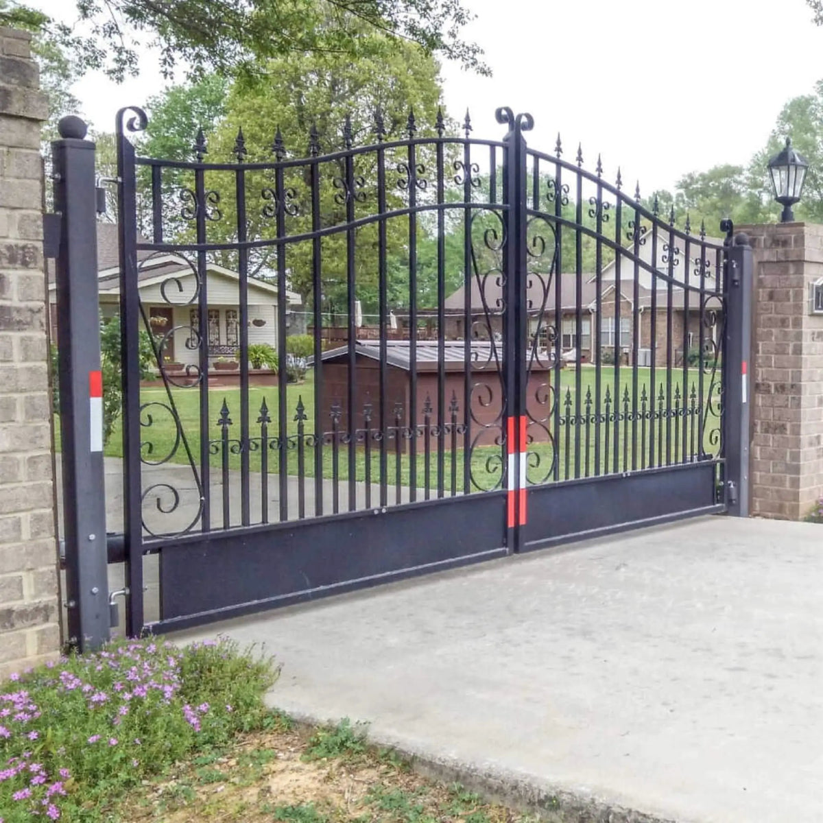 [12-18FT] Heavy-Duty Venice-Style Steel Dual-Swing Driveway Gate (SAK68025) by SAKSBY WHOLESALE