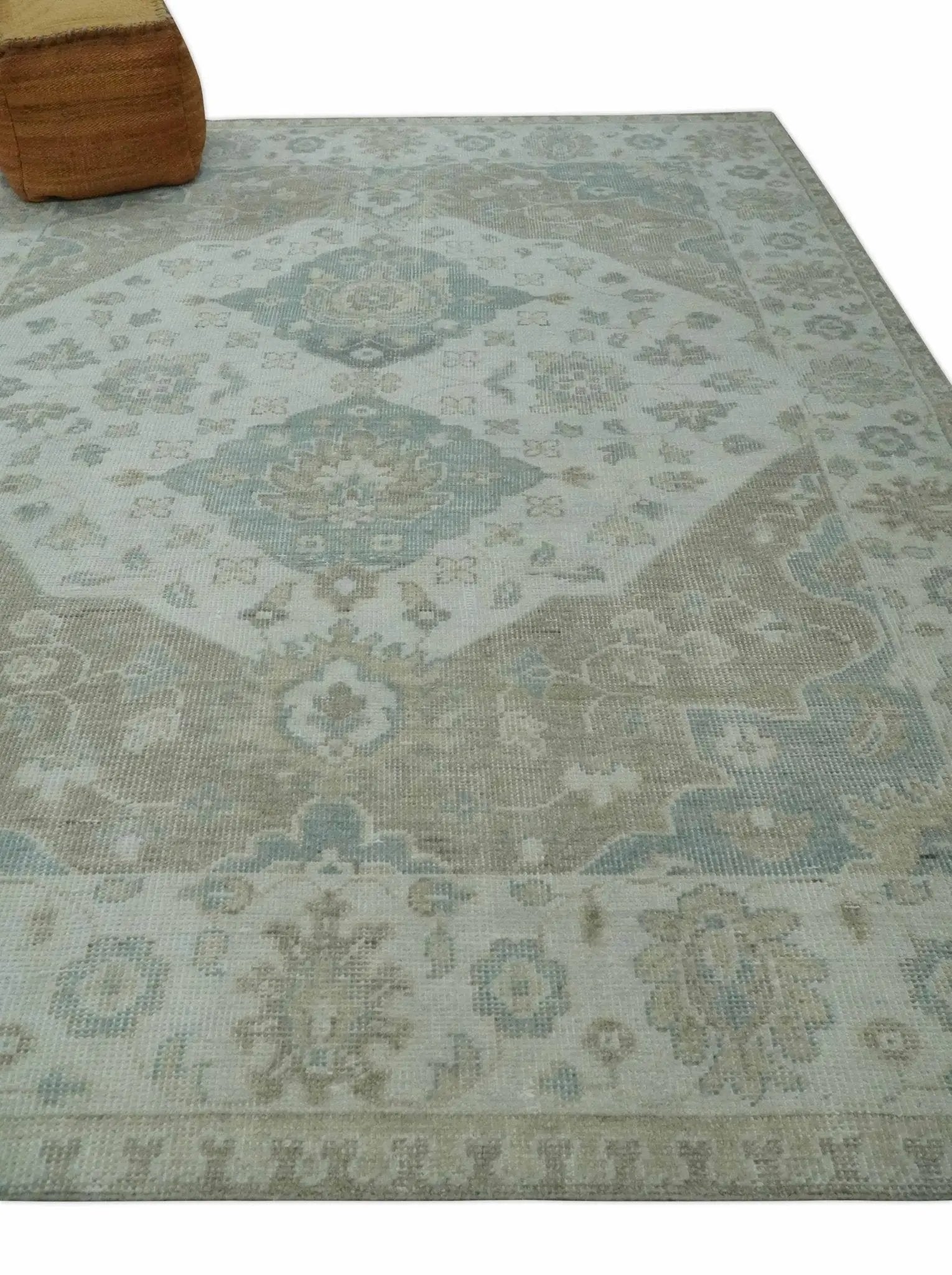 Antique Design Medallion Earthy Ivory and Camel 8x10 wool Area Rug by The Rug Decor
